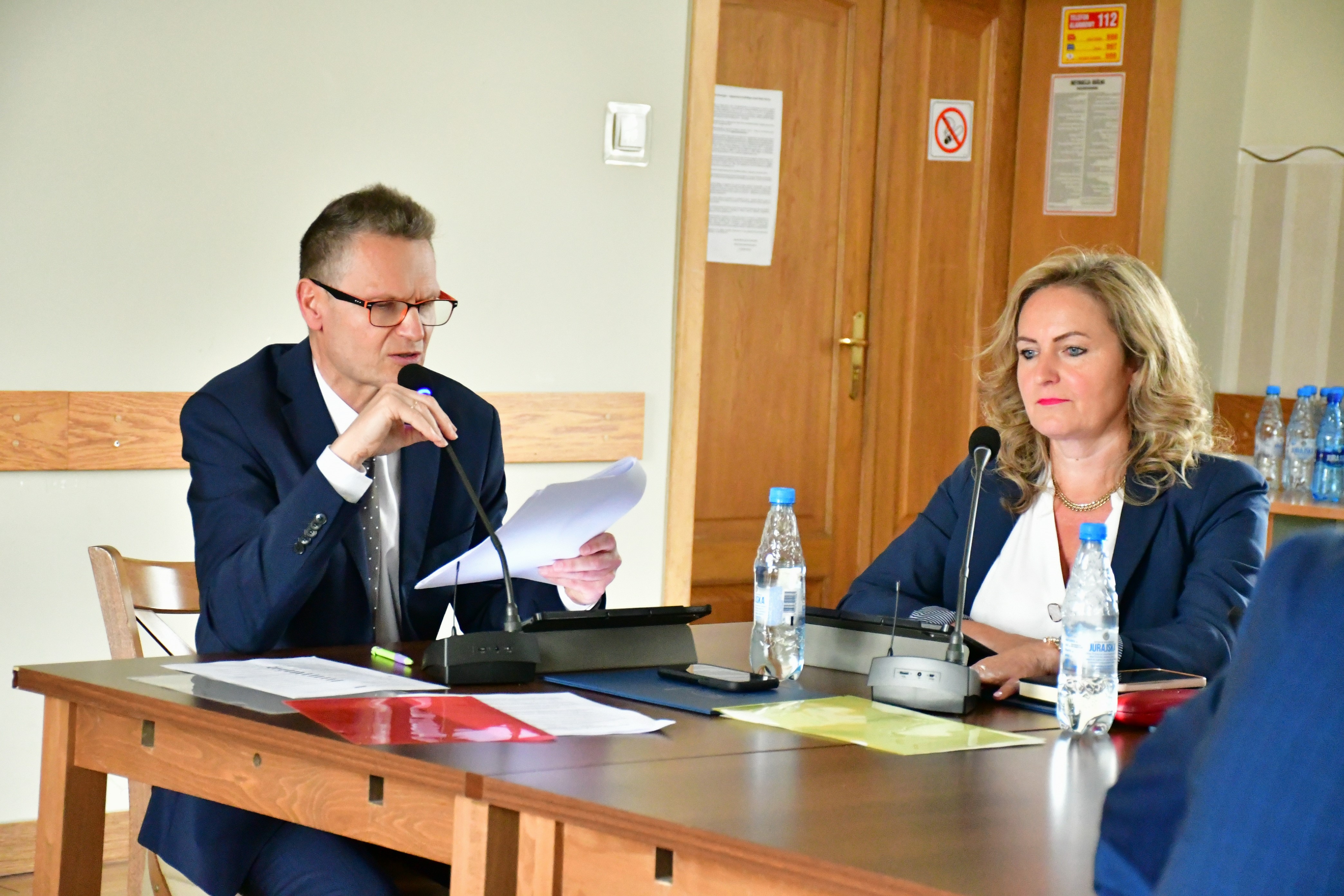 Przewodniczący Rady Gminy Tadeusz Lazarek oraz Izabela Ogierman, wiceprzewodnicząca Rady Gminy